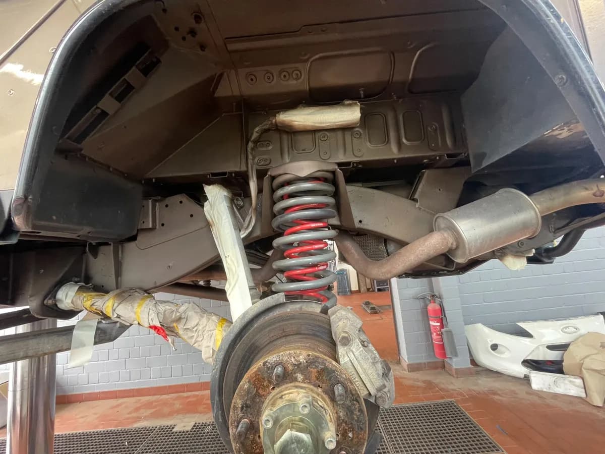 Unterbodenschutz Auto – Rostschutz mit Trockeneisreinigung