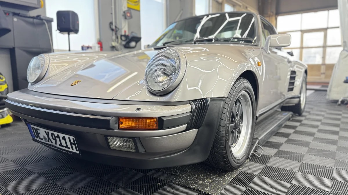 Professionelle Fahrzeugaufbereitung bei CarCare Kockejai in Dessau-Roßlau - Lackpflege, Keramikversiegelung, Detailing