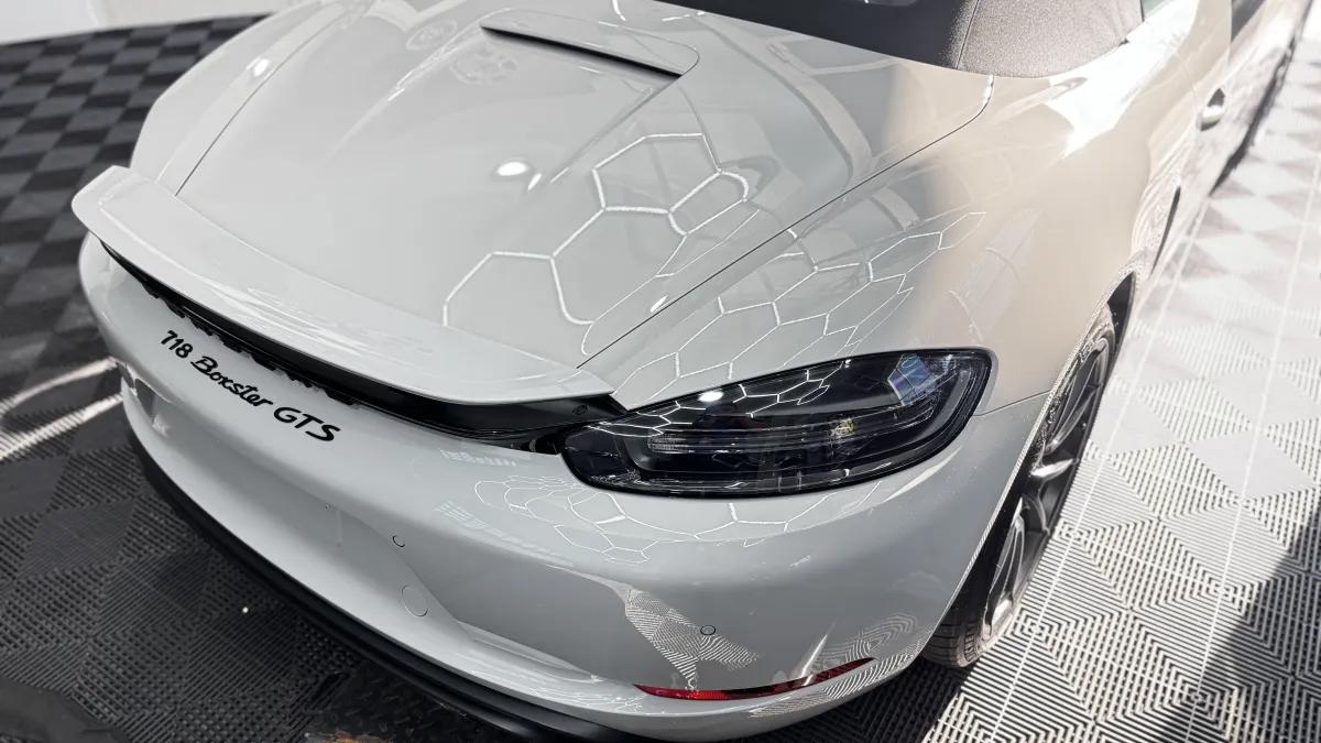 Auto polieren lassen – professionelle Lackpolitur