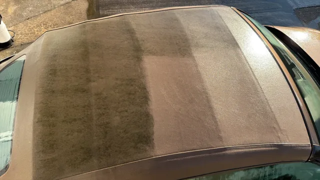 Cabrioverdeckreinigung inkl. Versiegelung bei CarCare Kockejai in Dessau-Roßlau - Professionelle Fahrzeugaufbereitung