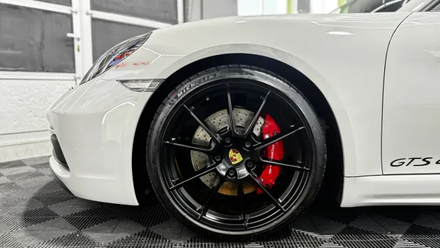 Felgenversiegelung keramisch bei CarCare Kockejai in Dessau-Roßlau - Professionelle Fahrzeugaufbereitung